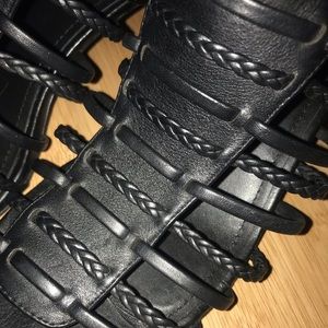 Shoes with kitty heal